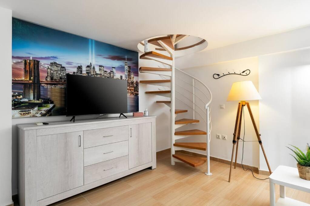 Modern Two Level Apartment In The Heart Of Αθήνα Εξωτερικό φωτογραφία